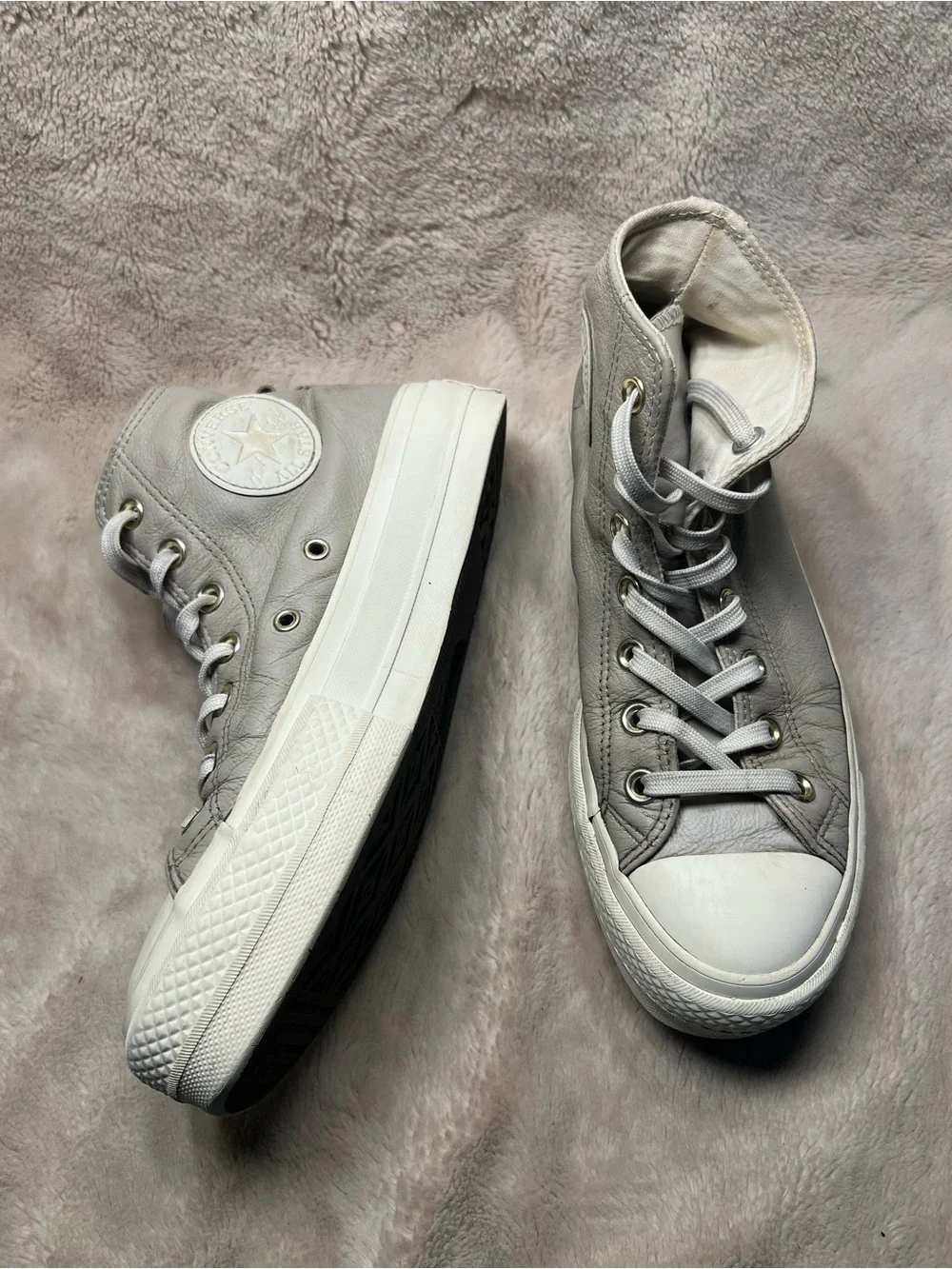 Converse women’s platform size 7.5